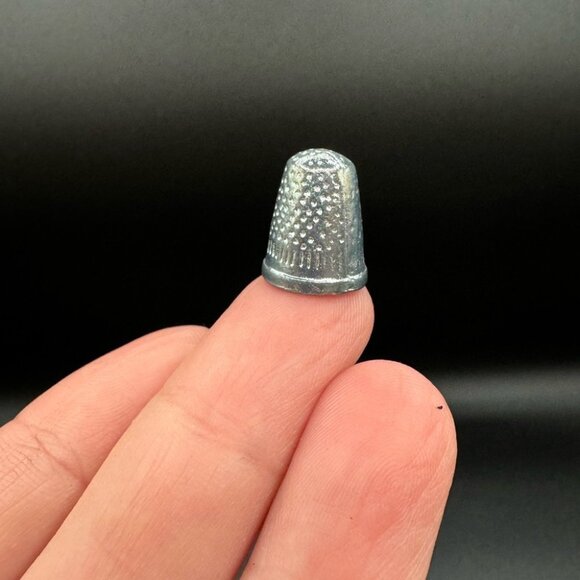 Vintage Monopoly Silver Thimble Replacement Game Piece - Picture 6 of 7